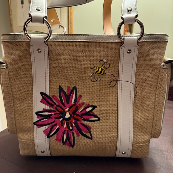 Coach Limited Edition “Bee & Flowers” Summer Bag - Picture 8 of 12